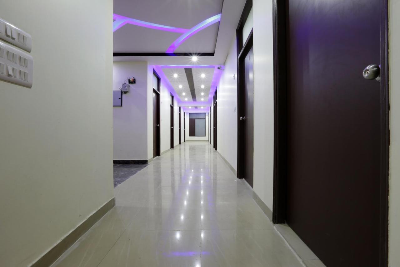 Hotel O Mahipalpur Inn New Delhi Exterior photo
