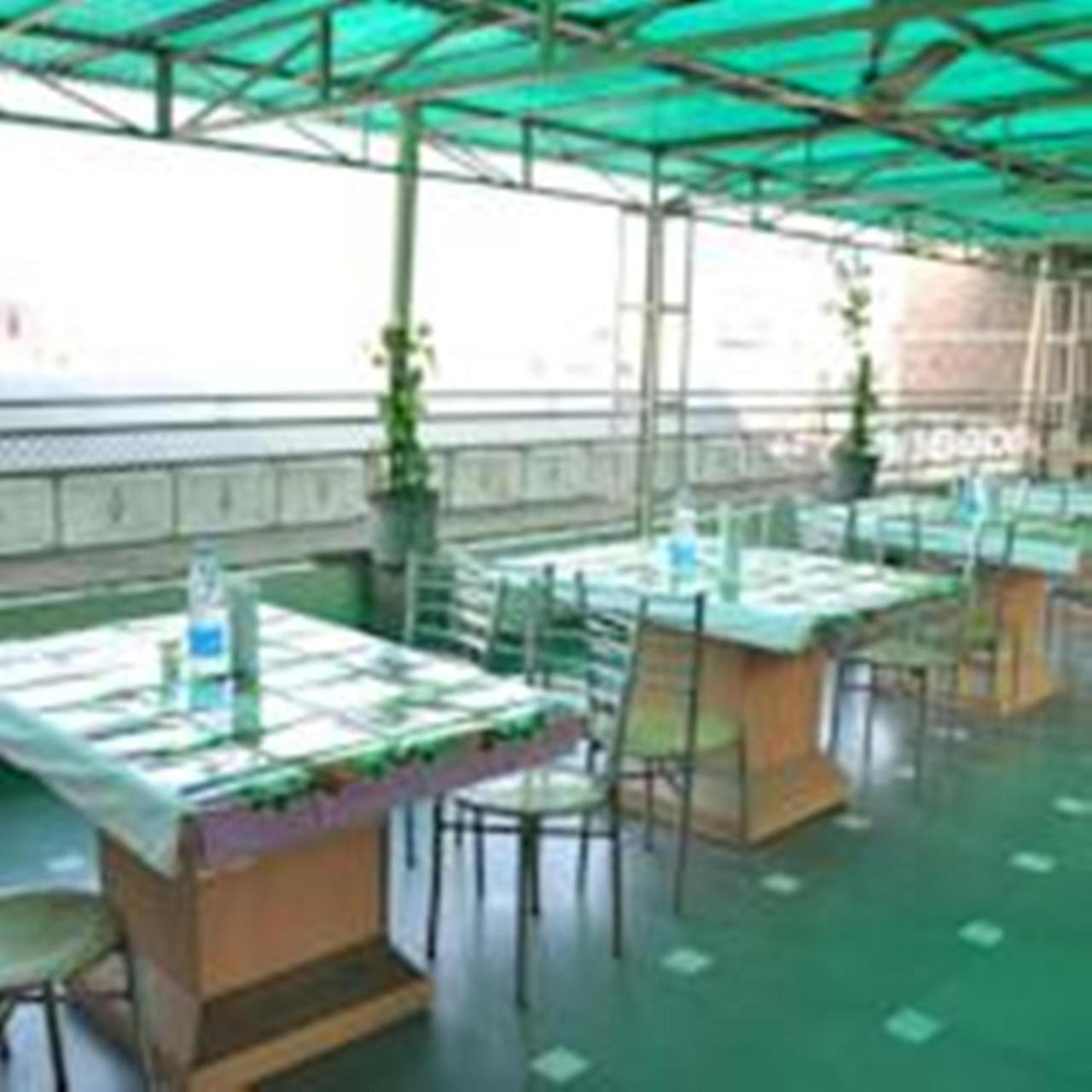 Hotel O Mahipalpur Inn New Delhi Exterior photo