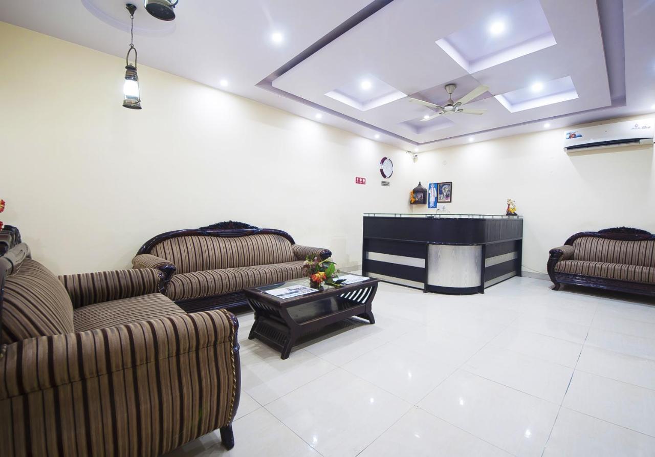 Hotel O Mahipalpur Inn New Delhi Exterior photo