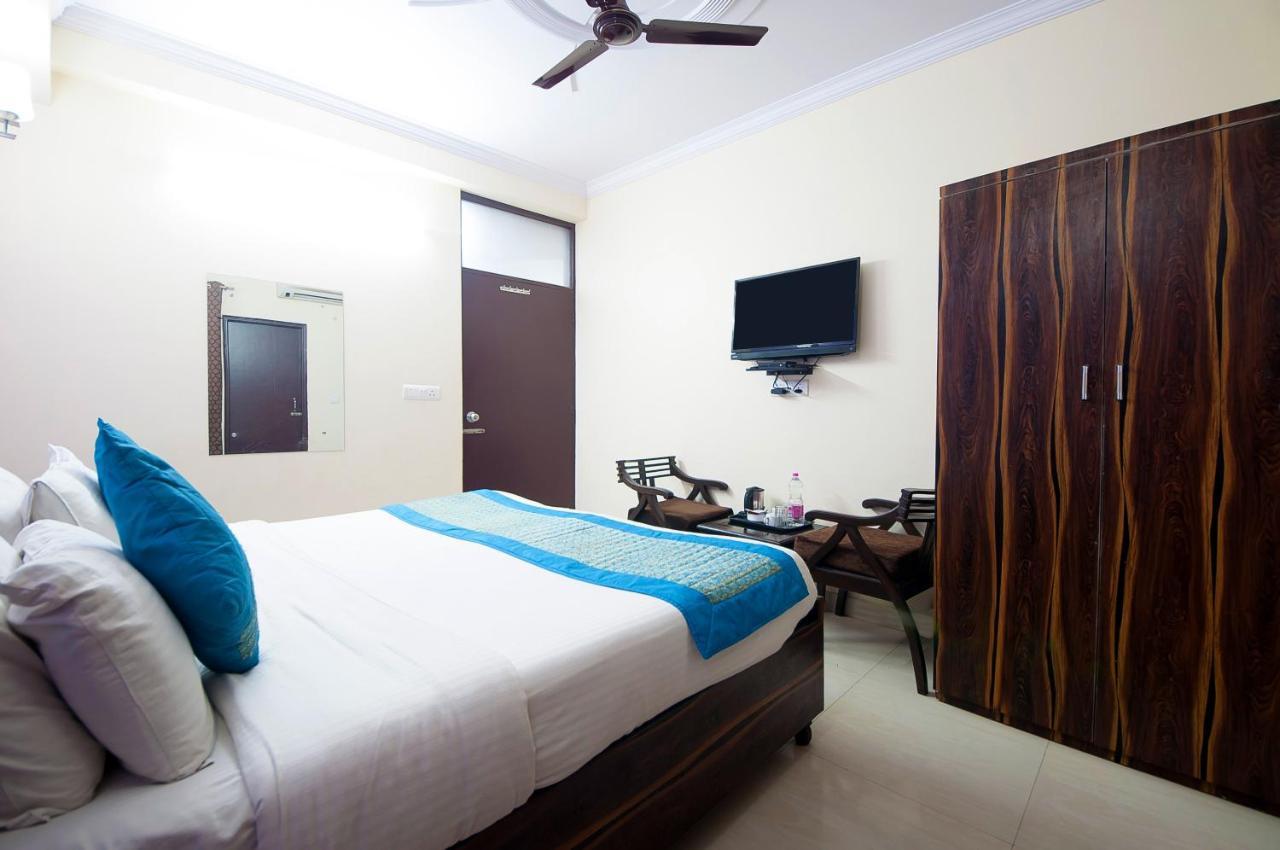 Hotel O Mahipalpur Inn New Delhi Exterior photo