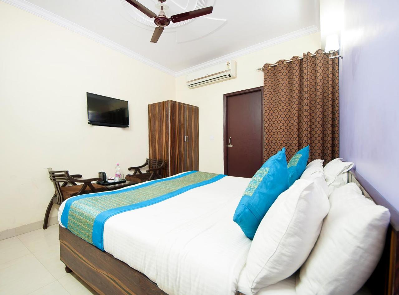 Hotel O Mahipalpur Inn New Delhi Exterior photo